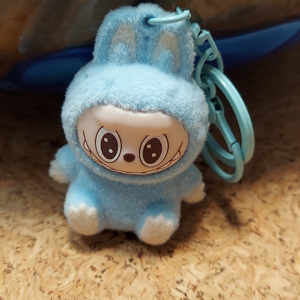 Keychain, Labubu,‎ Fuzzy Resin, Blue Chain